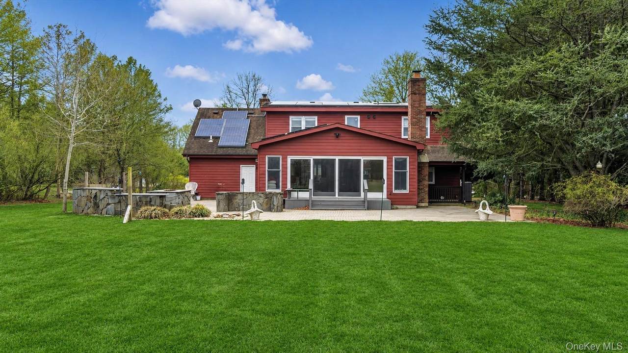 120 Promenade Drive - Photo 1