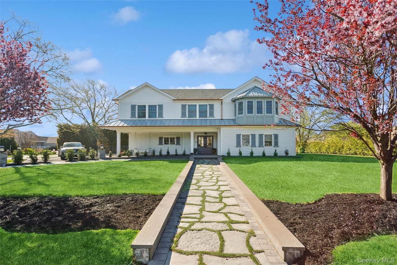 315 Hewlett Neck Road - Photo 1