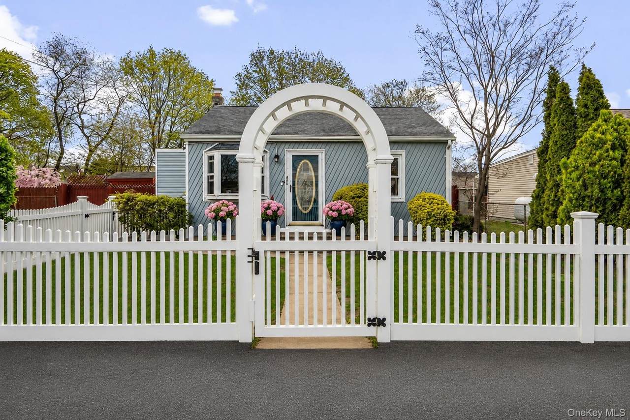 80 Cherubina Lane - Photo 1