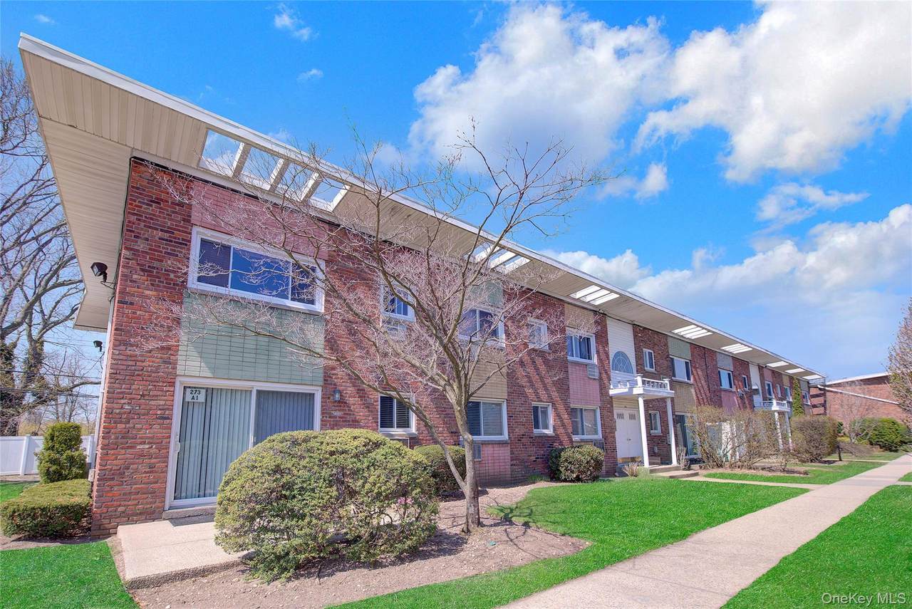 273 Newbridge Road - Photo 1