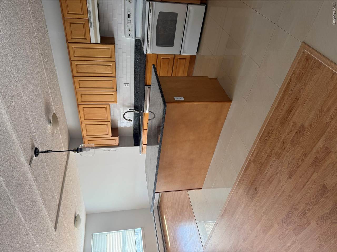 35 Park Avenue - Photo 1