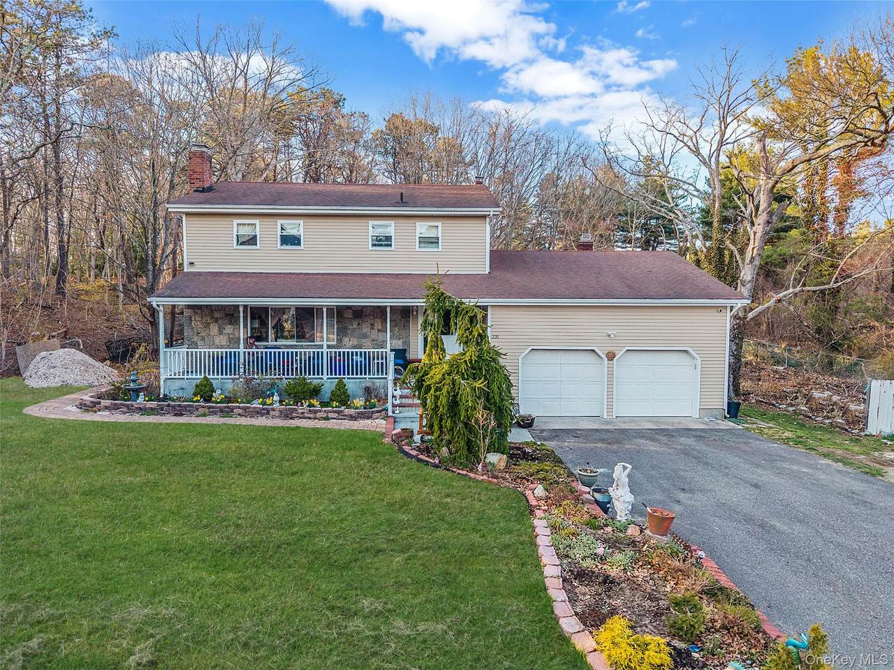 231 Woodside Avenue - Photo 1