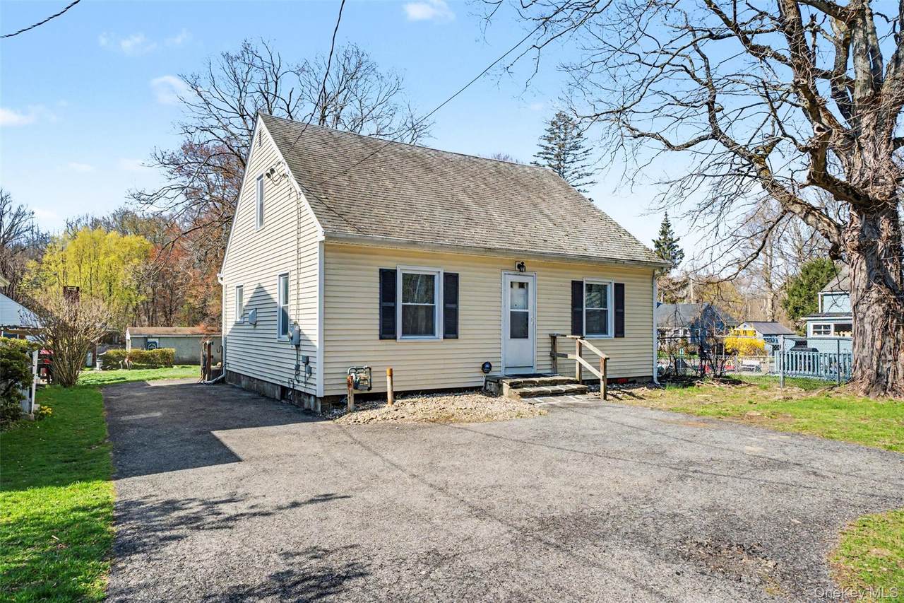 15 Forge Hill Road - Photo 1