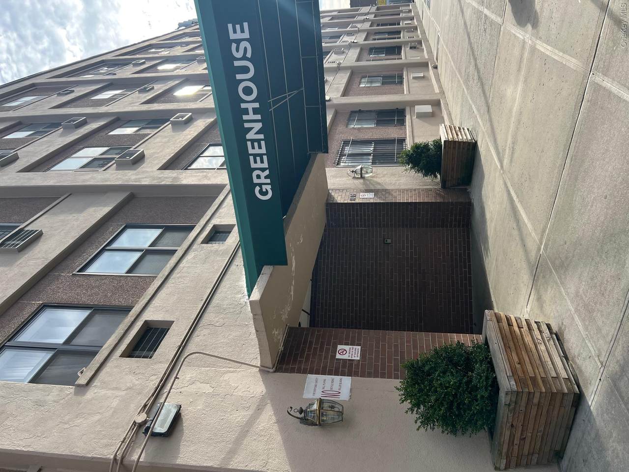 8006 47th Avenue - Photo 1