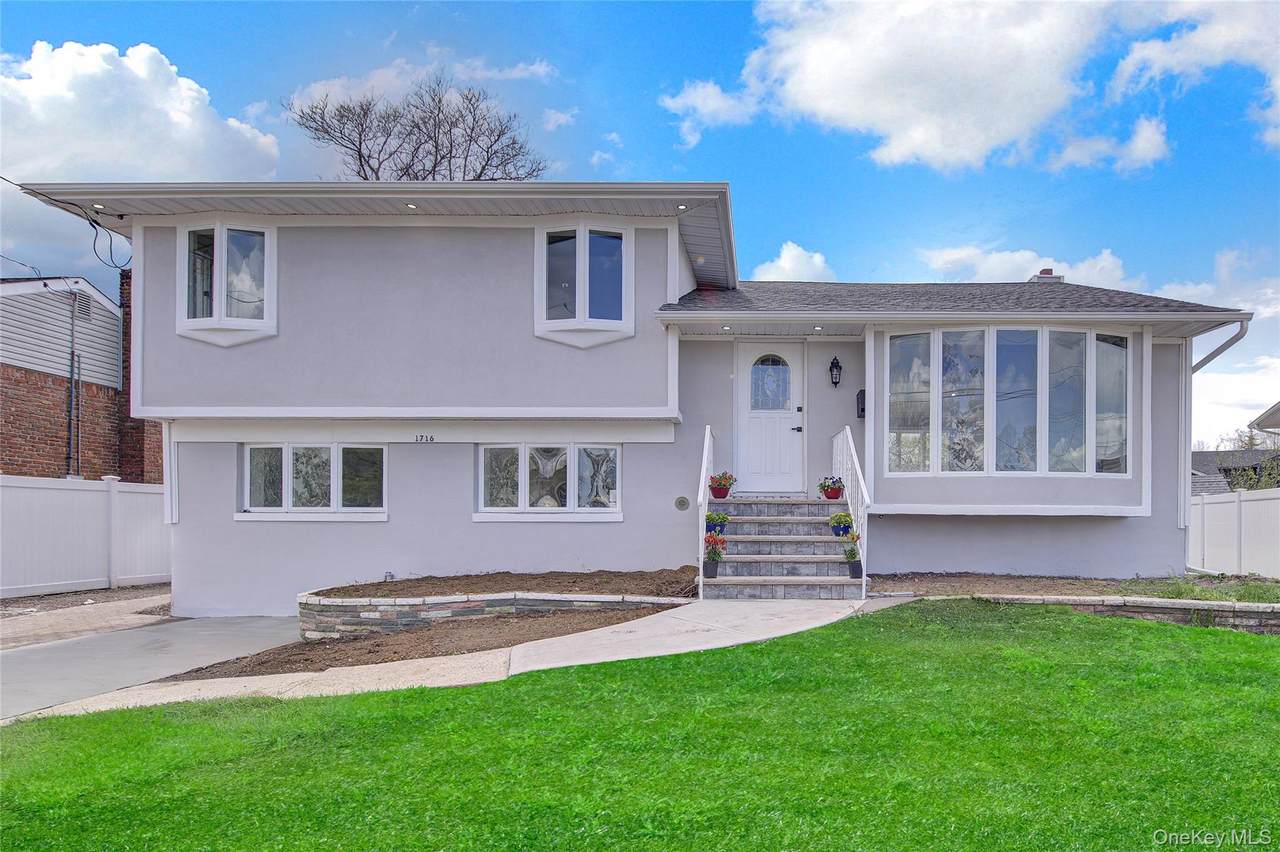 1716 White Street - Photo 1