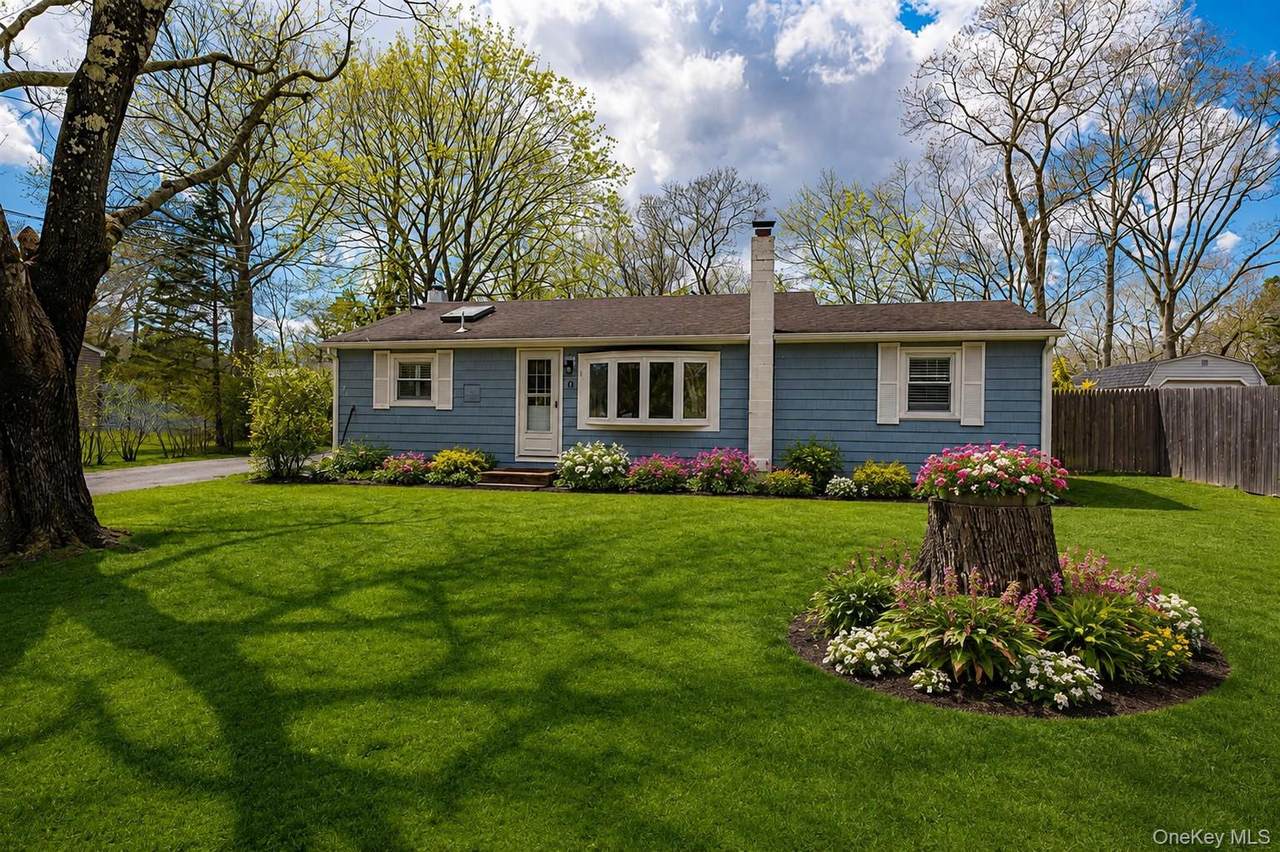 6 Longview Drive - Photo 1