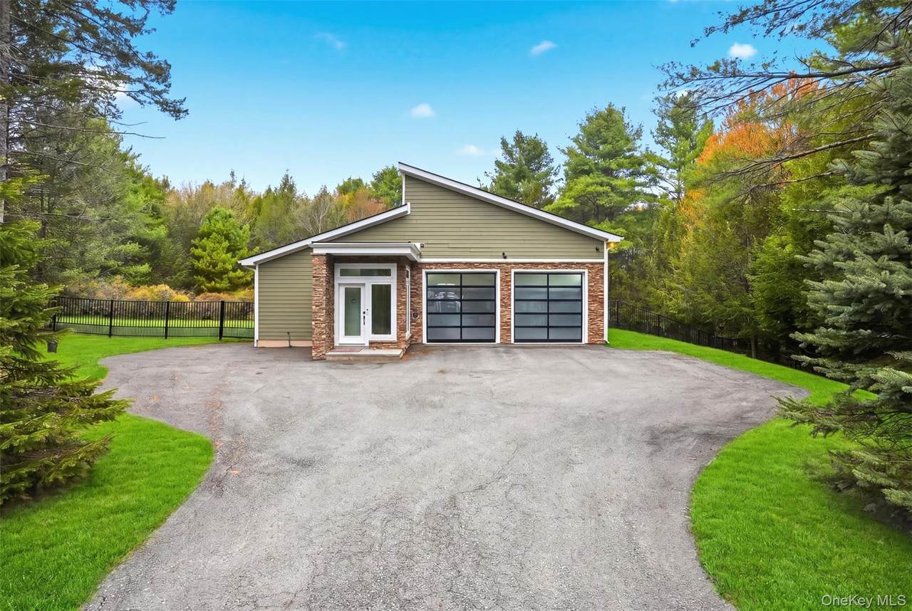 35 Serenity Lane - Photo 1