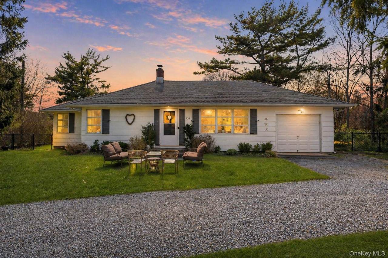 84 Evergreen Avenue - Photo 1