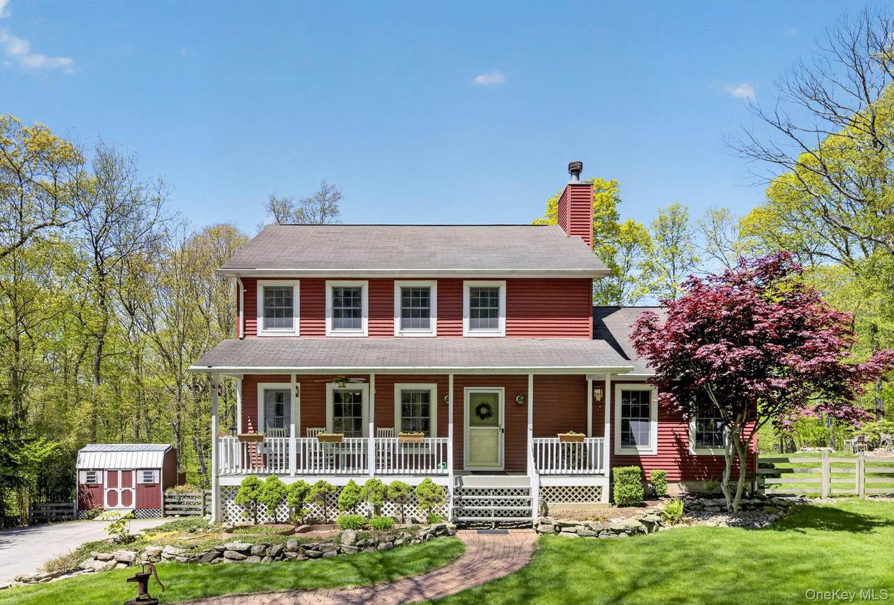 35 Crest Road - Photo 1