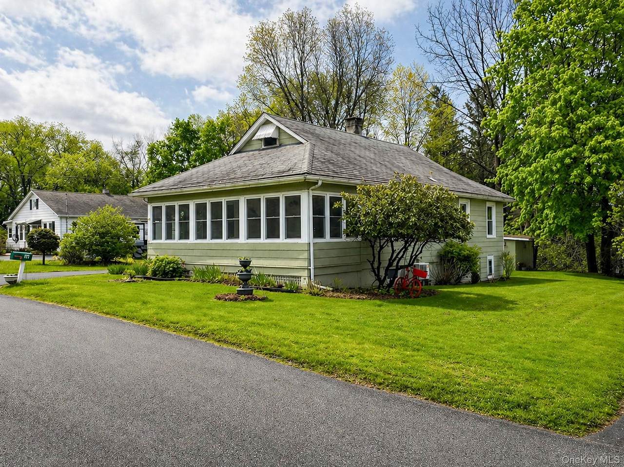 17 Lewis Street - Photo 1