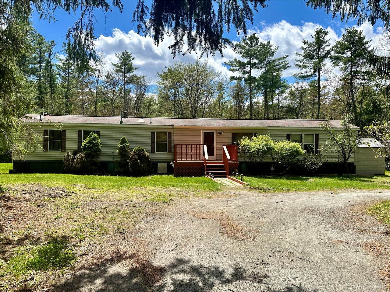 76 Hartwood Road - Photo 1