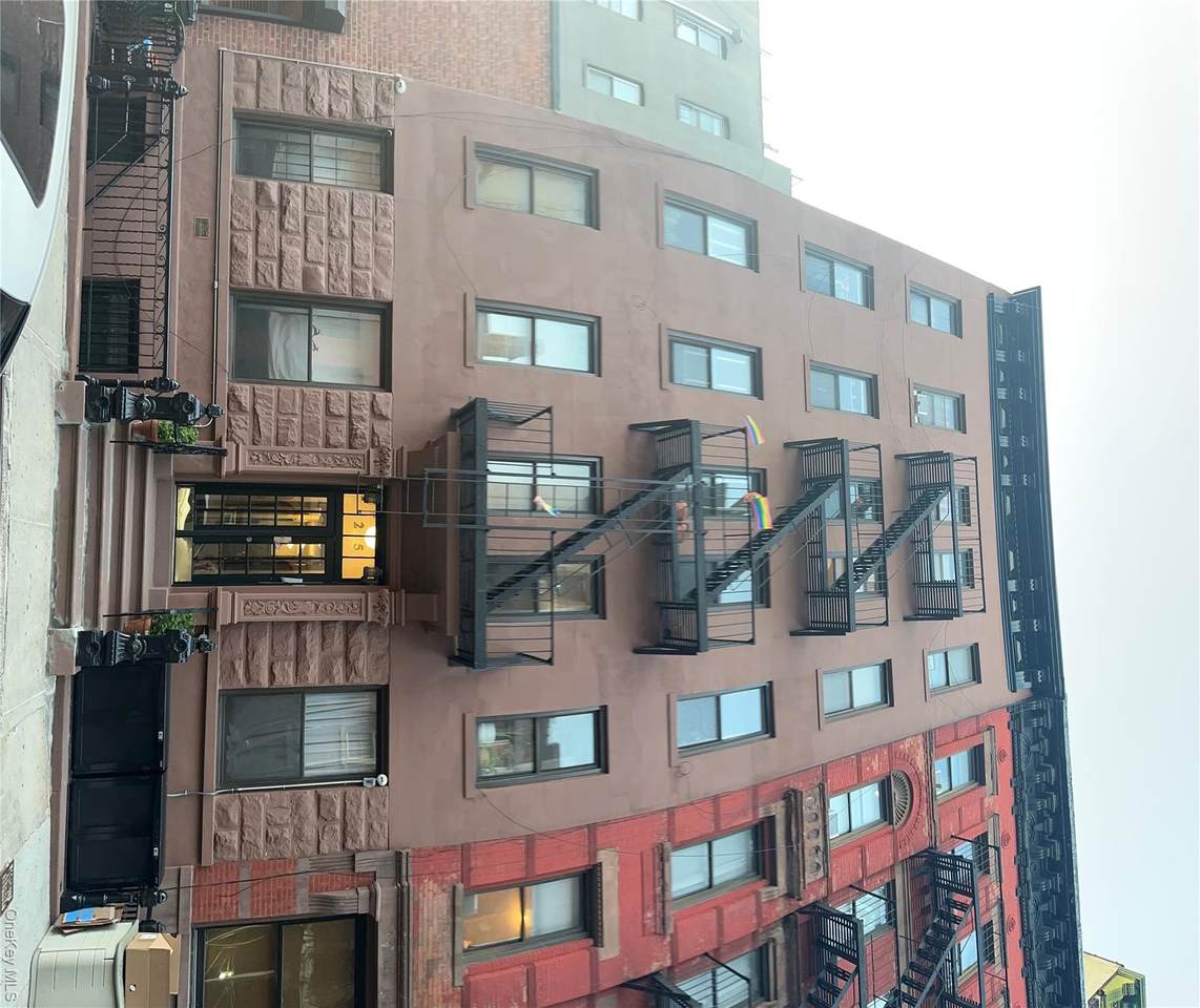 25 Leroy Street - Photo 1