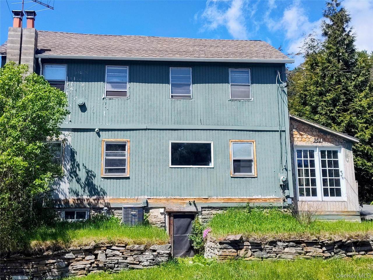 983 Plank Road - Photo 1