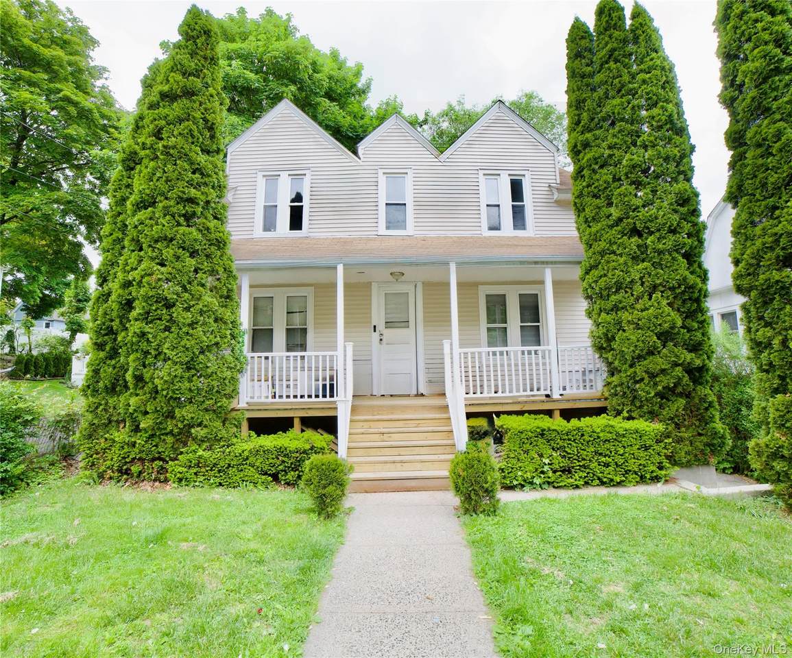 35 Lawn Avenue - Photo 1