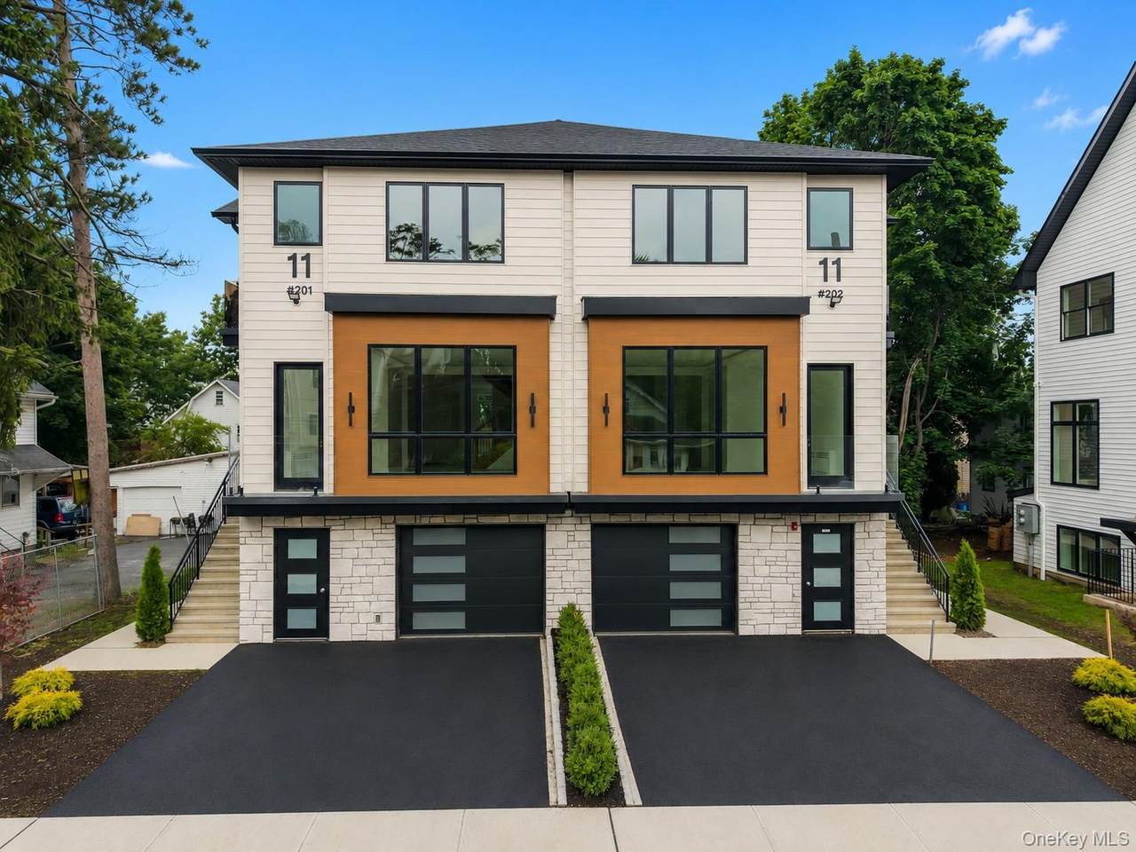11 Lincoln Street - Photo 1