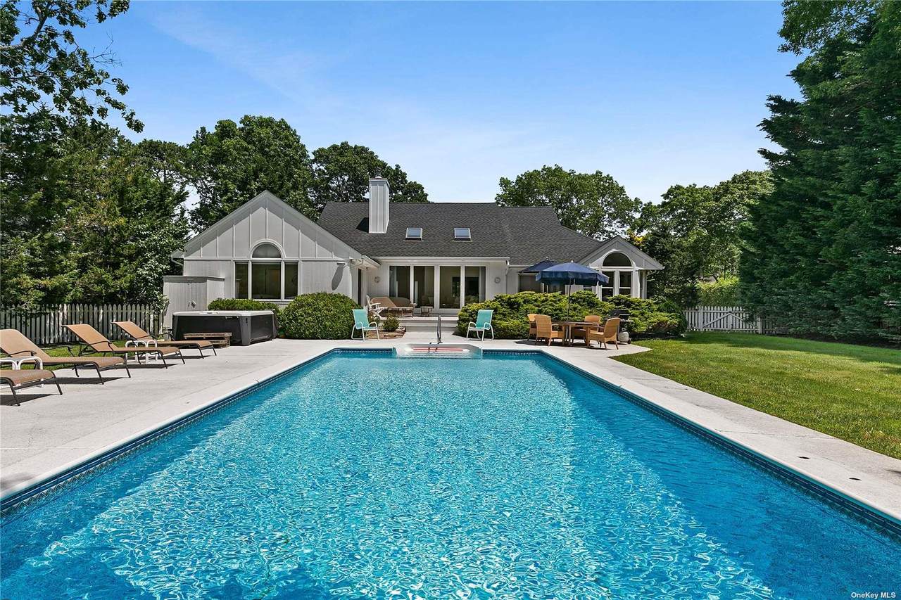 43 Bridle Path - Photo 1