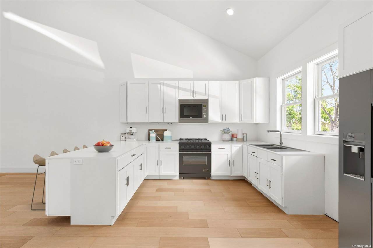 21 Montauk Hwy #7 - Photo 1