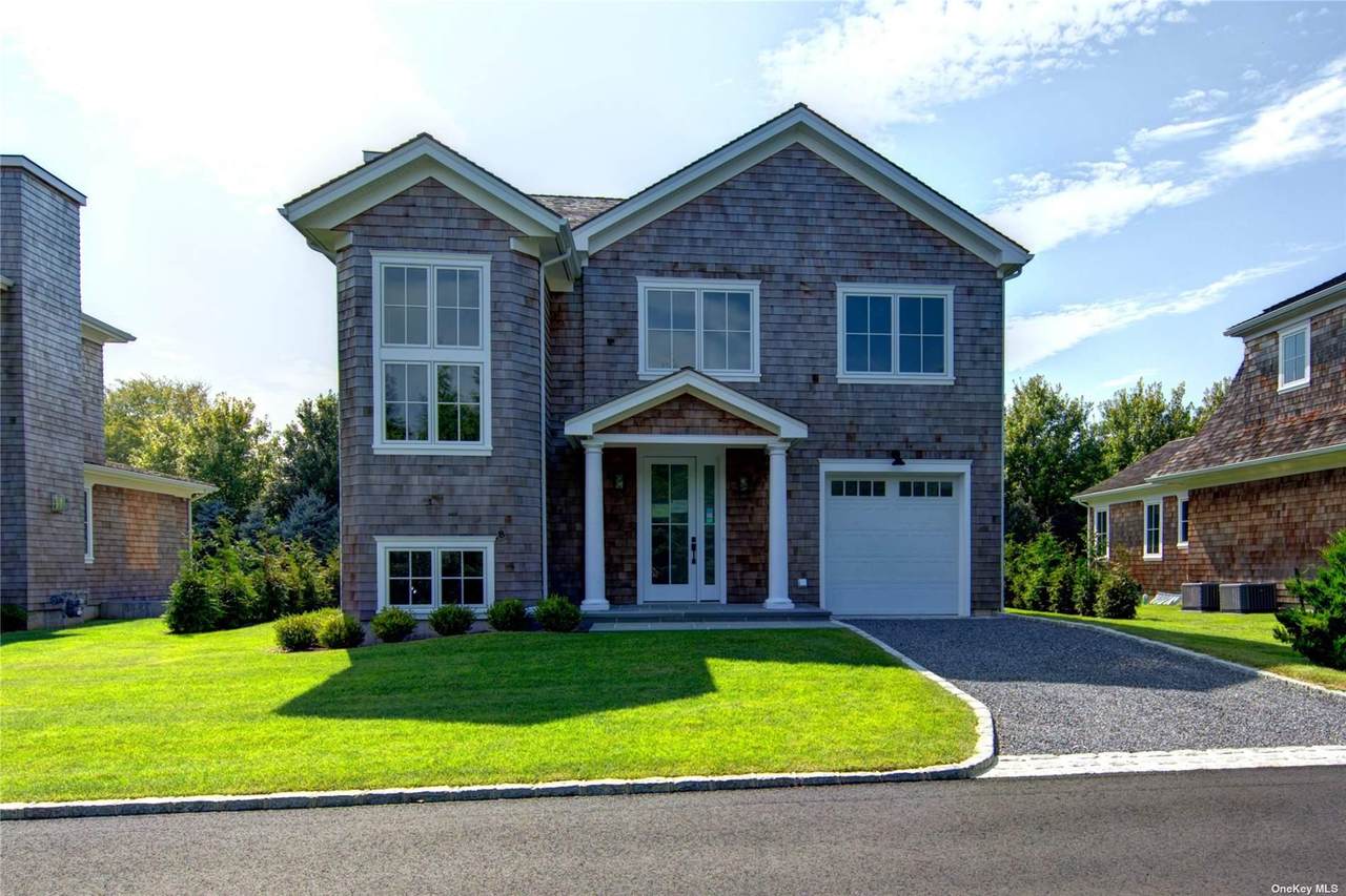 6 Crystal Mews Lane - Photo 1