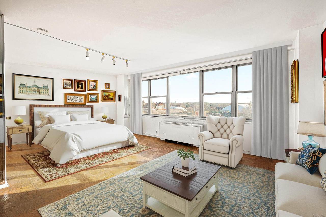 70-25 Yellowstone Boulevard - Photo 1