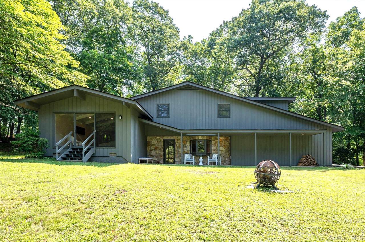4 Wheeler Road - Photo 1