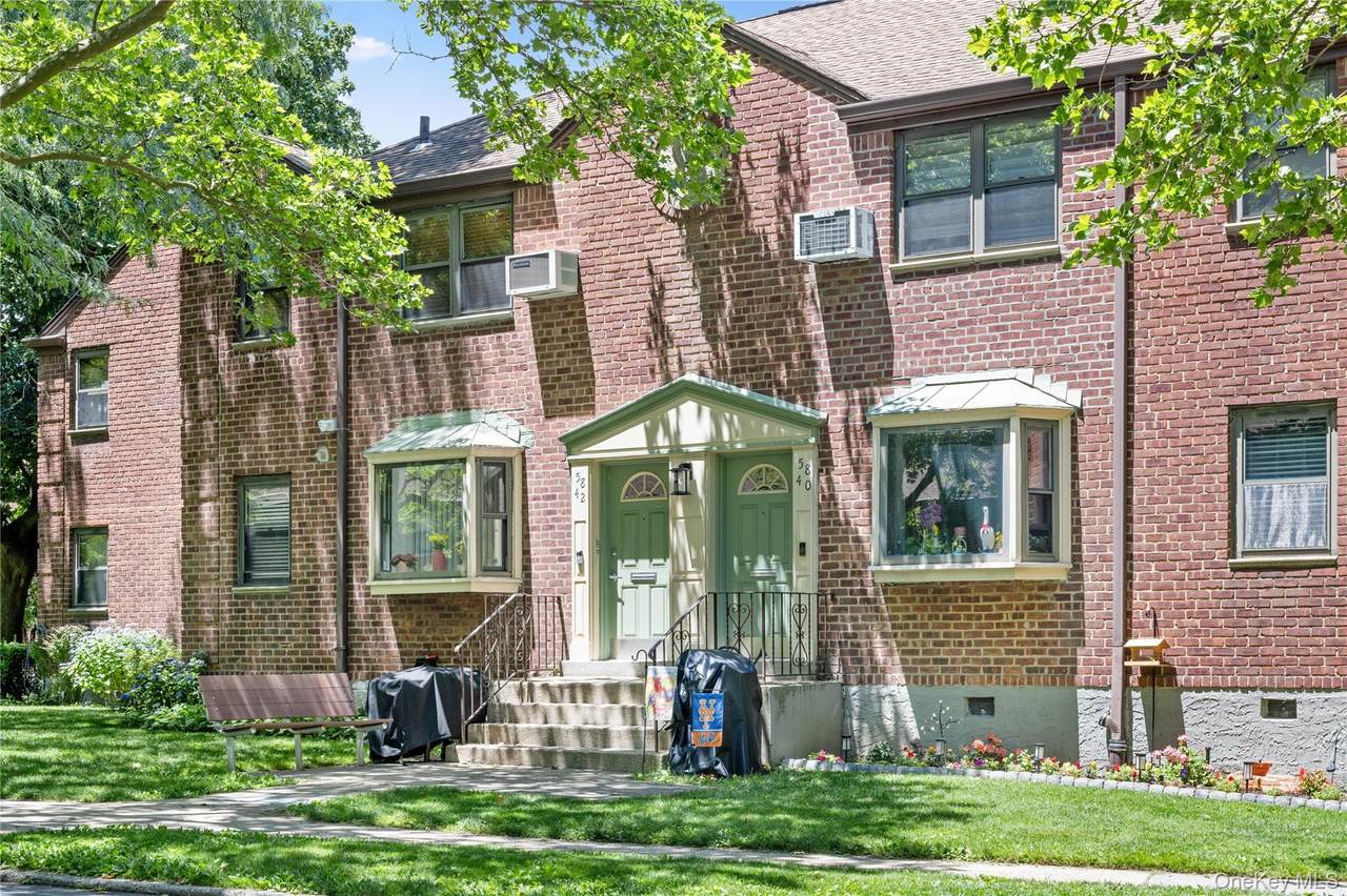 58-42 246th Crescent - Photo 1
