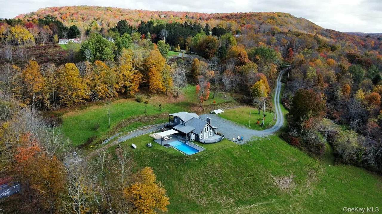103 Breezy Hill Road - Photo 1