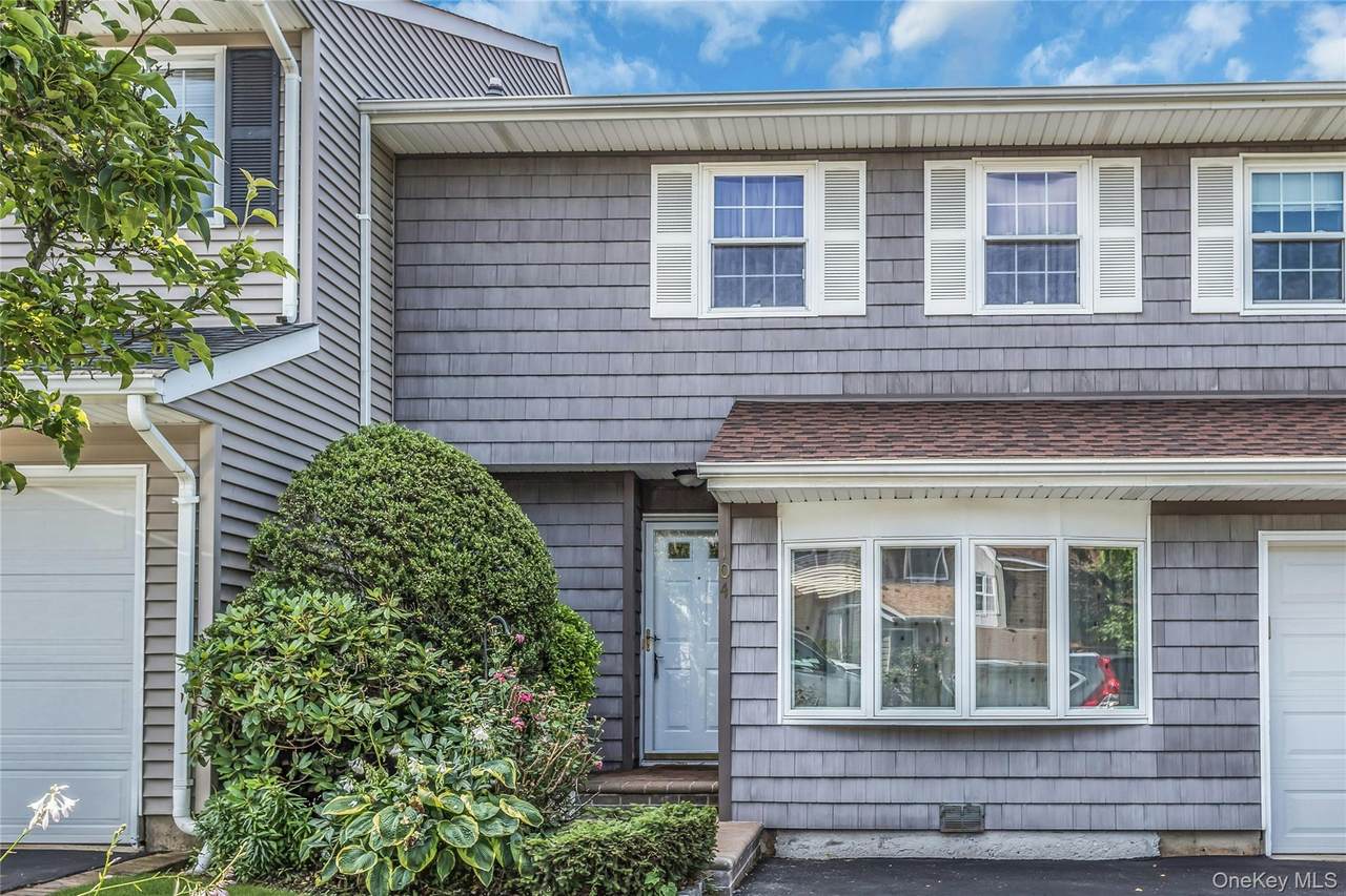 104 Woodlake Drive - Photo 1