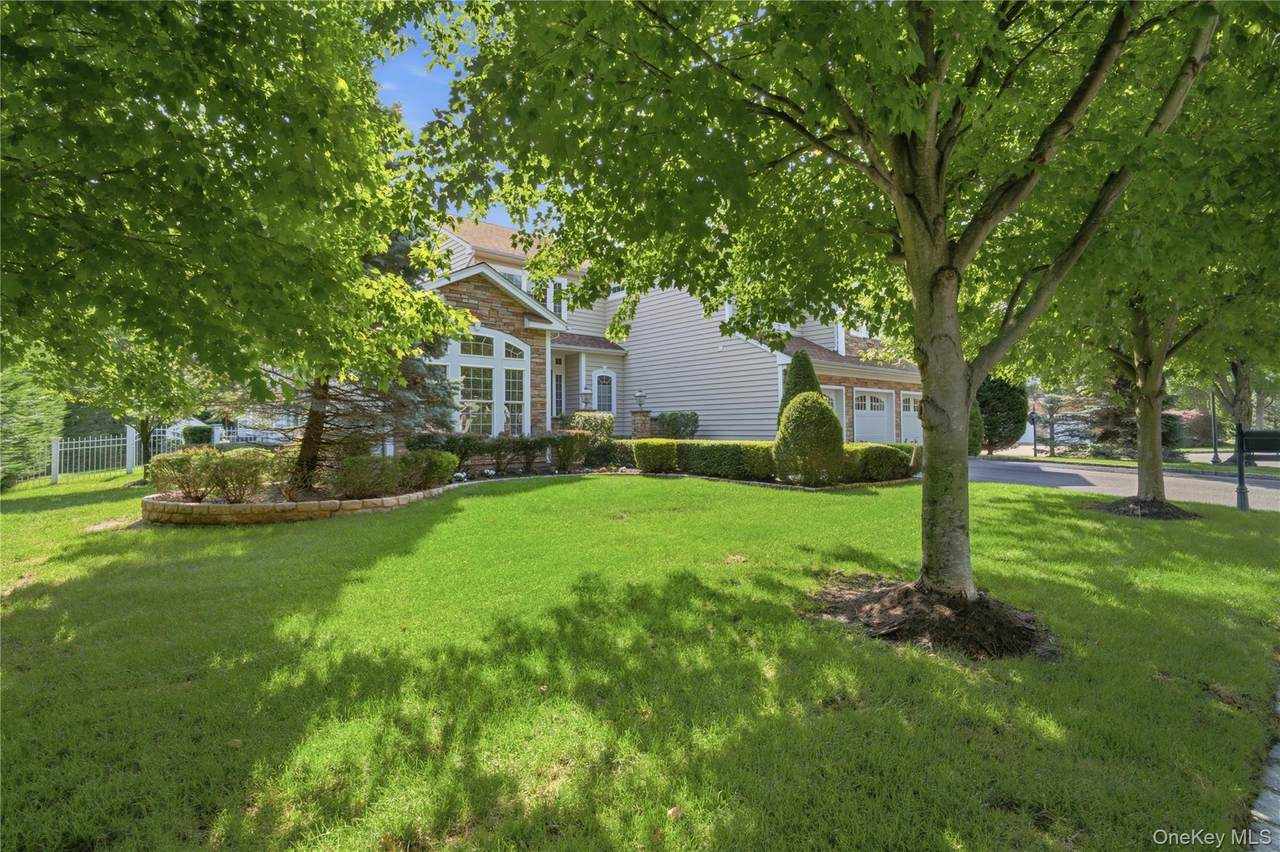 35 Monterrey Drive - Photo 1