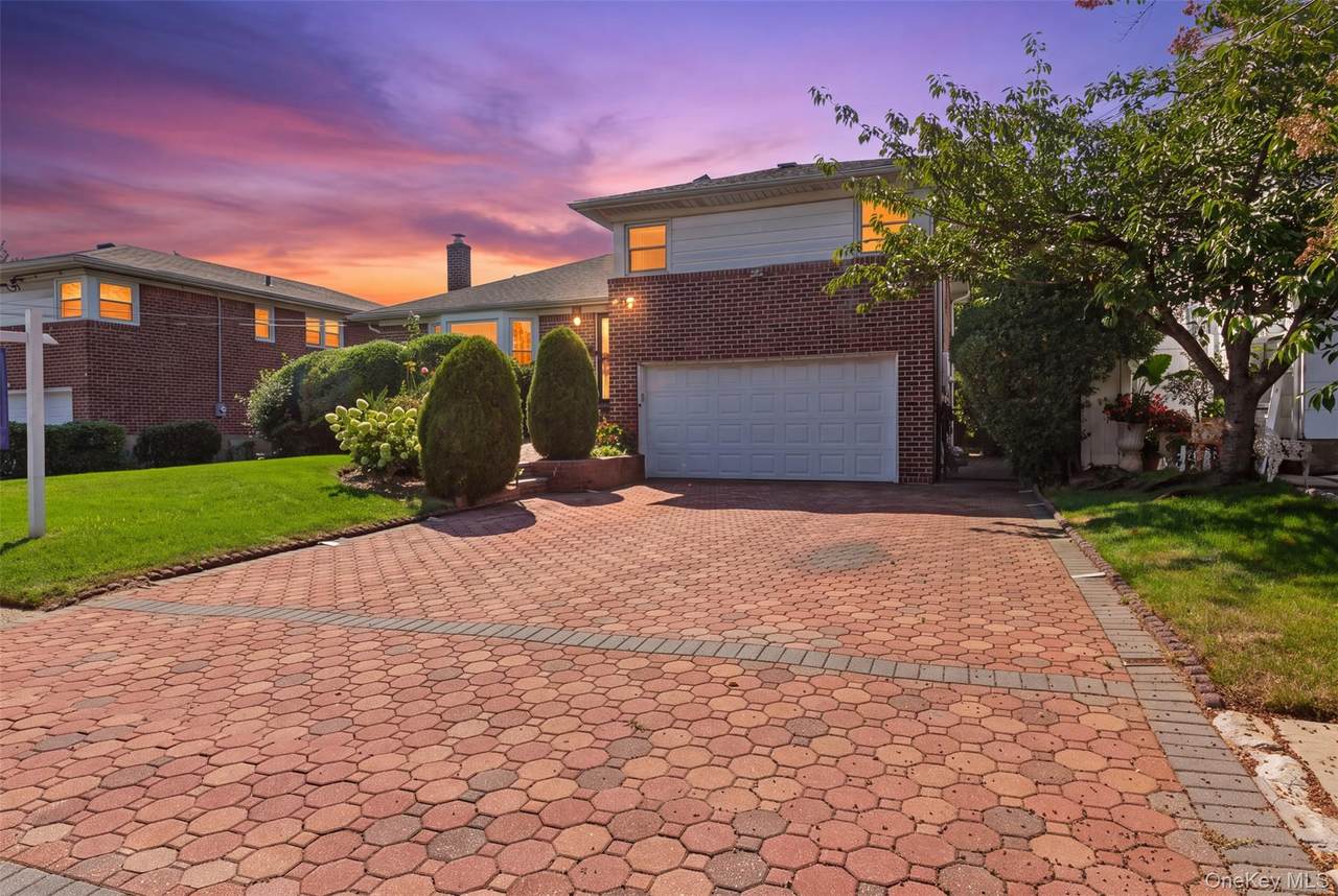 786 Carl Avenue - Photo 1