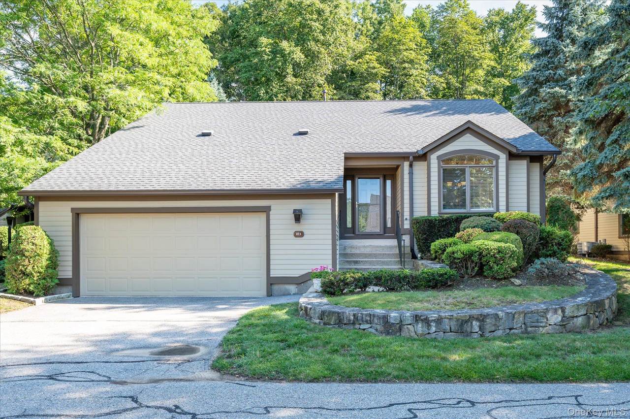813 Heritage Hills - Photo 1