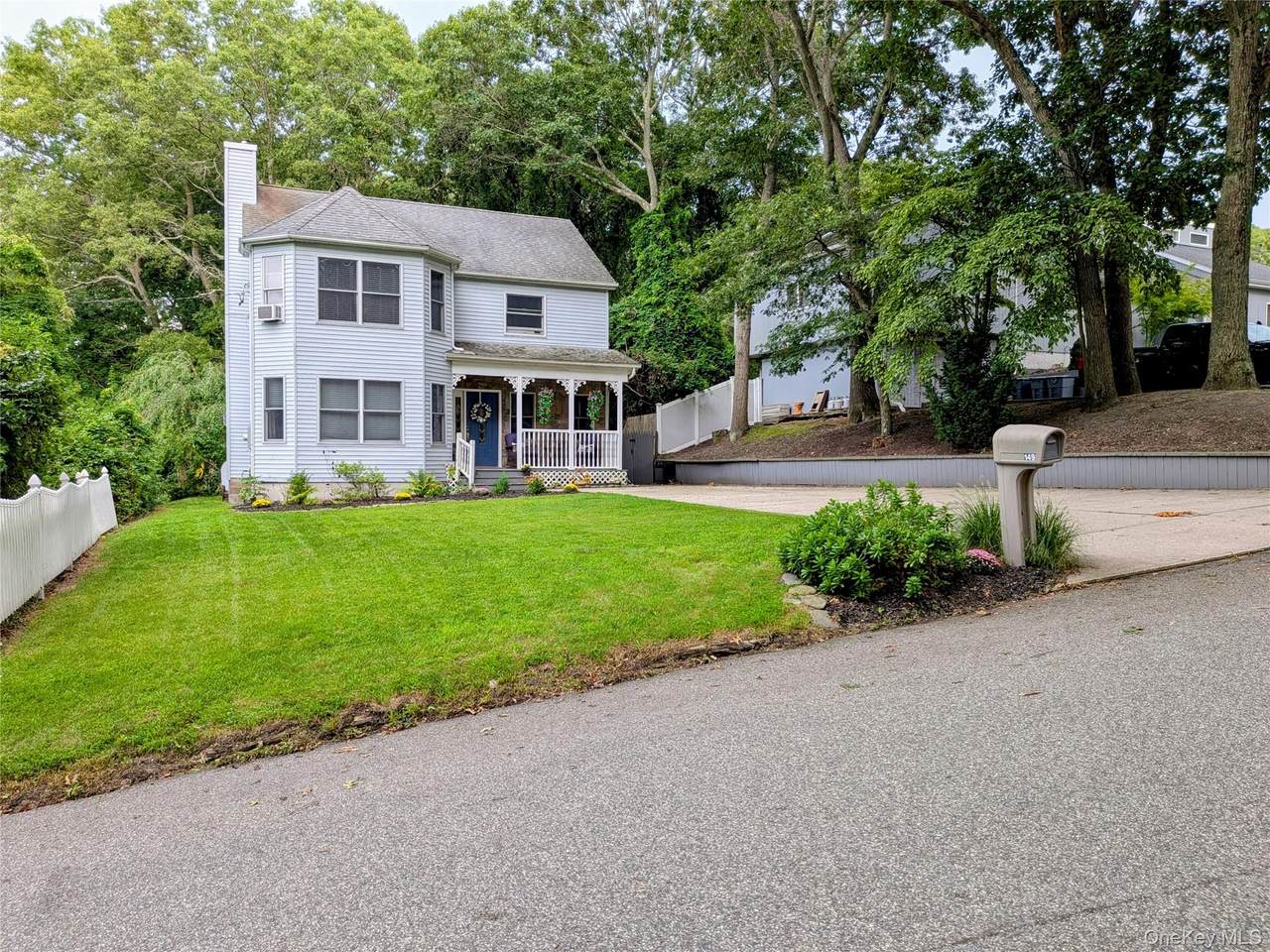 149 Grassy Pond Drive - Photo 1