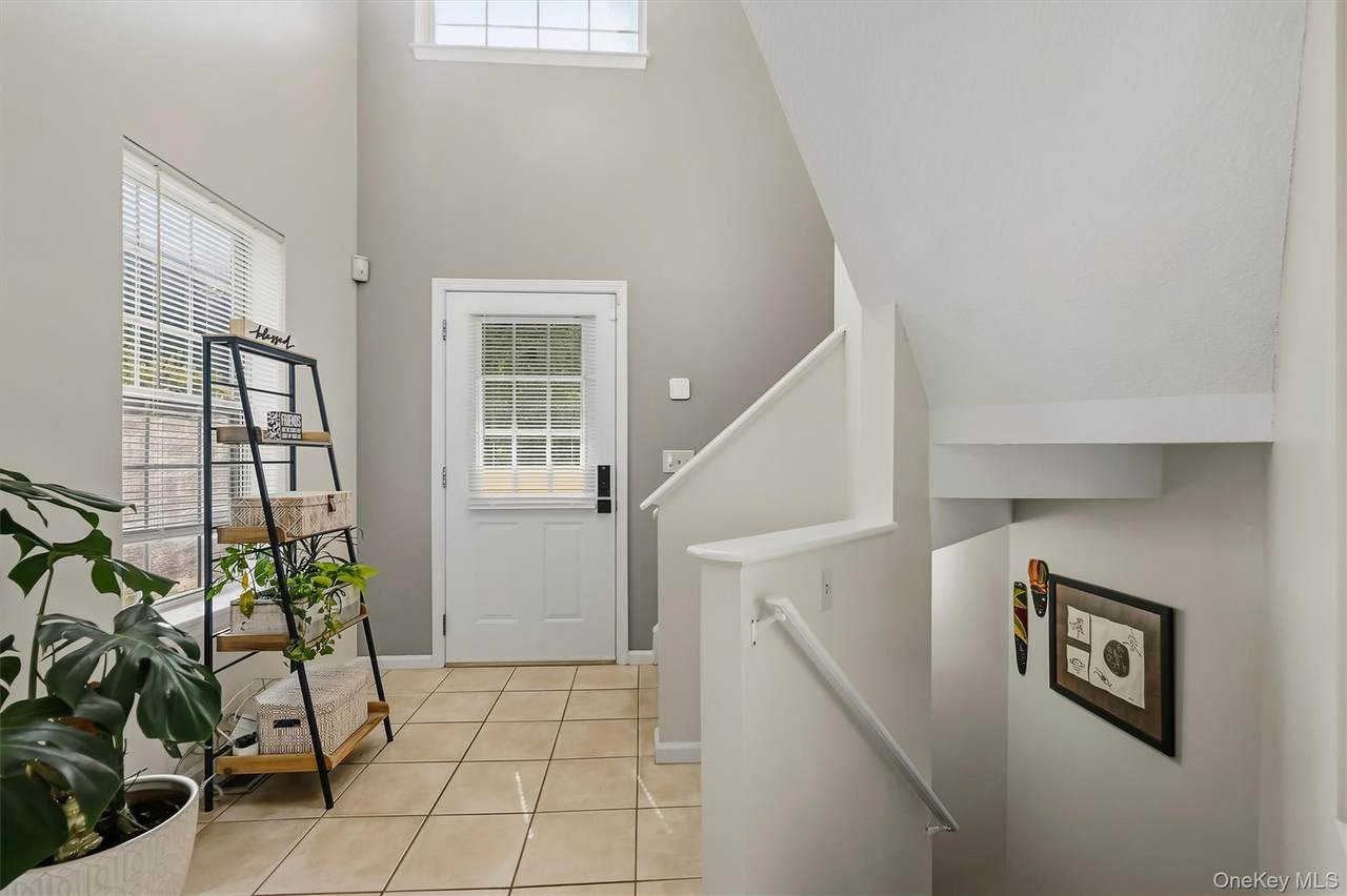 246 Crestwood Court - Photo 1