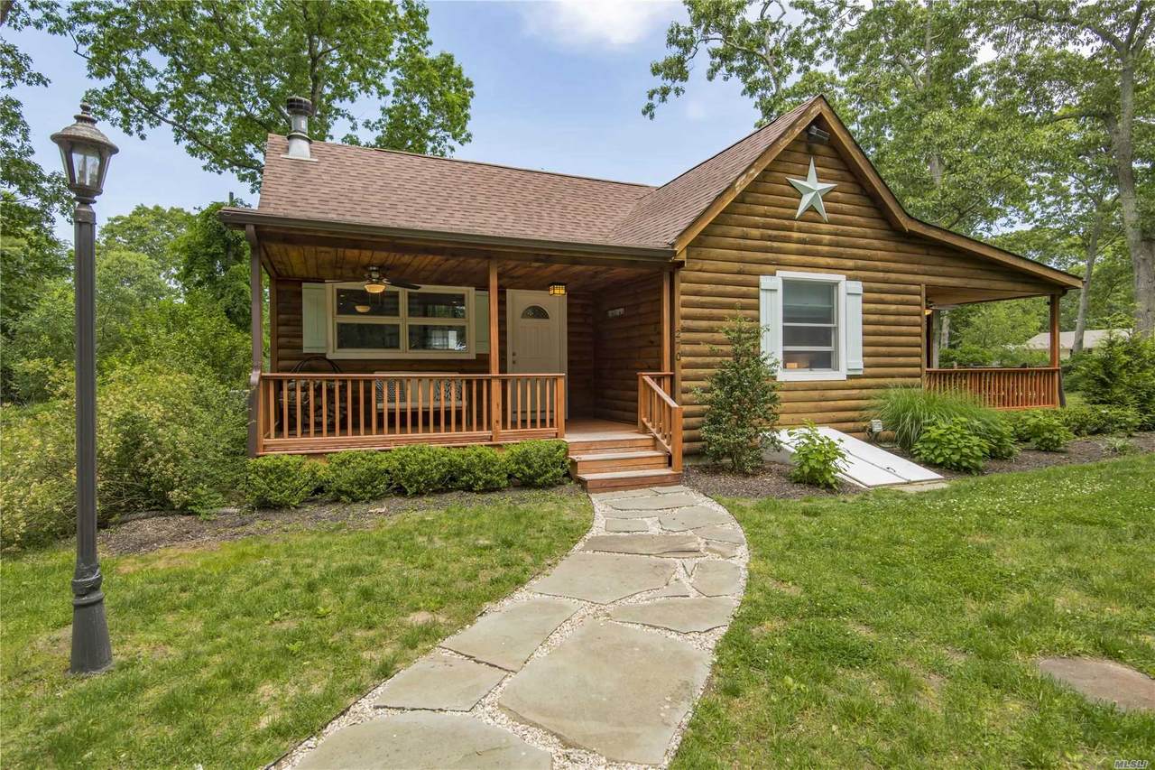 270 Illinois Avenue - Photo 1