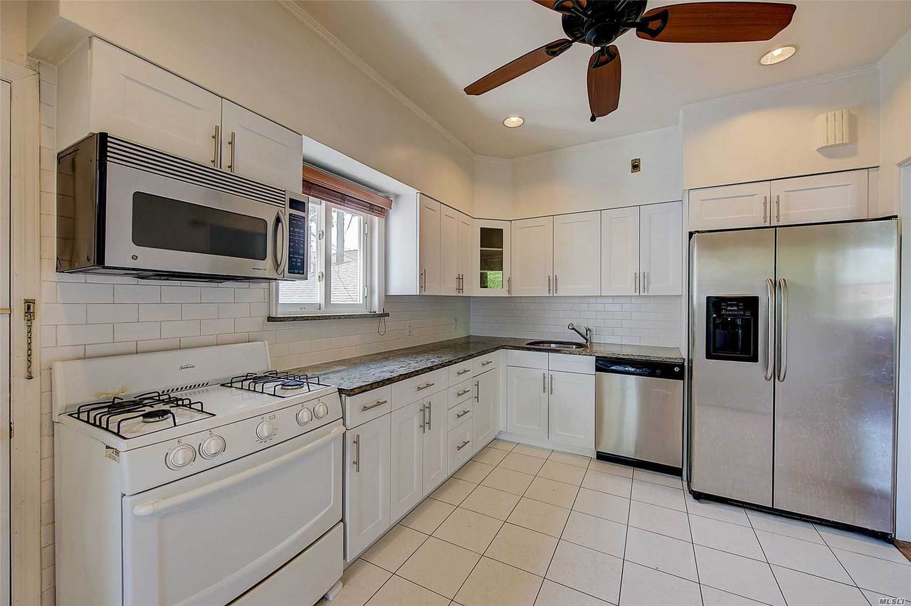 209-14 28th Road - Photo 1