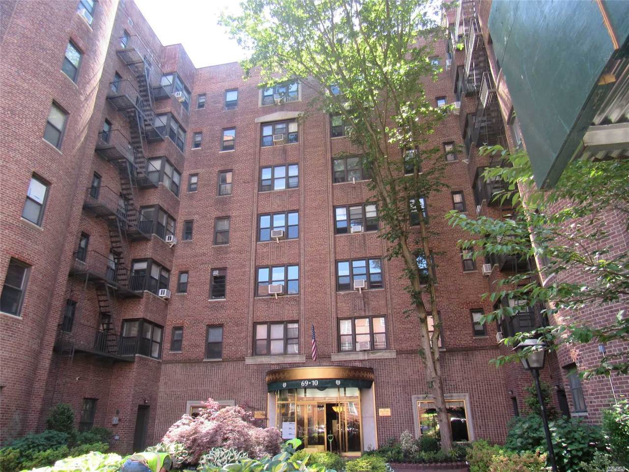 69-10 Yellowstone Blvd - Photo 1