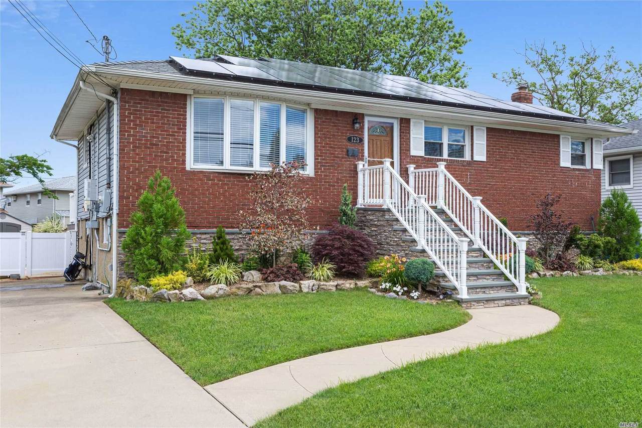 123 Baker Court - Photo 1