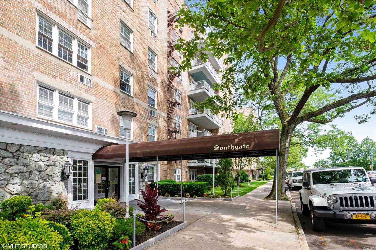 149-30 88th Street - Photo 1