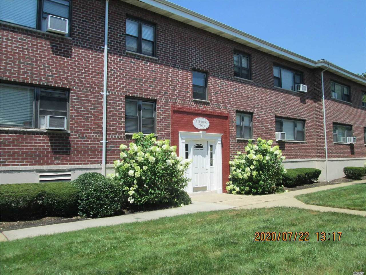 55 Tulip Avenue - Photo 1