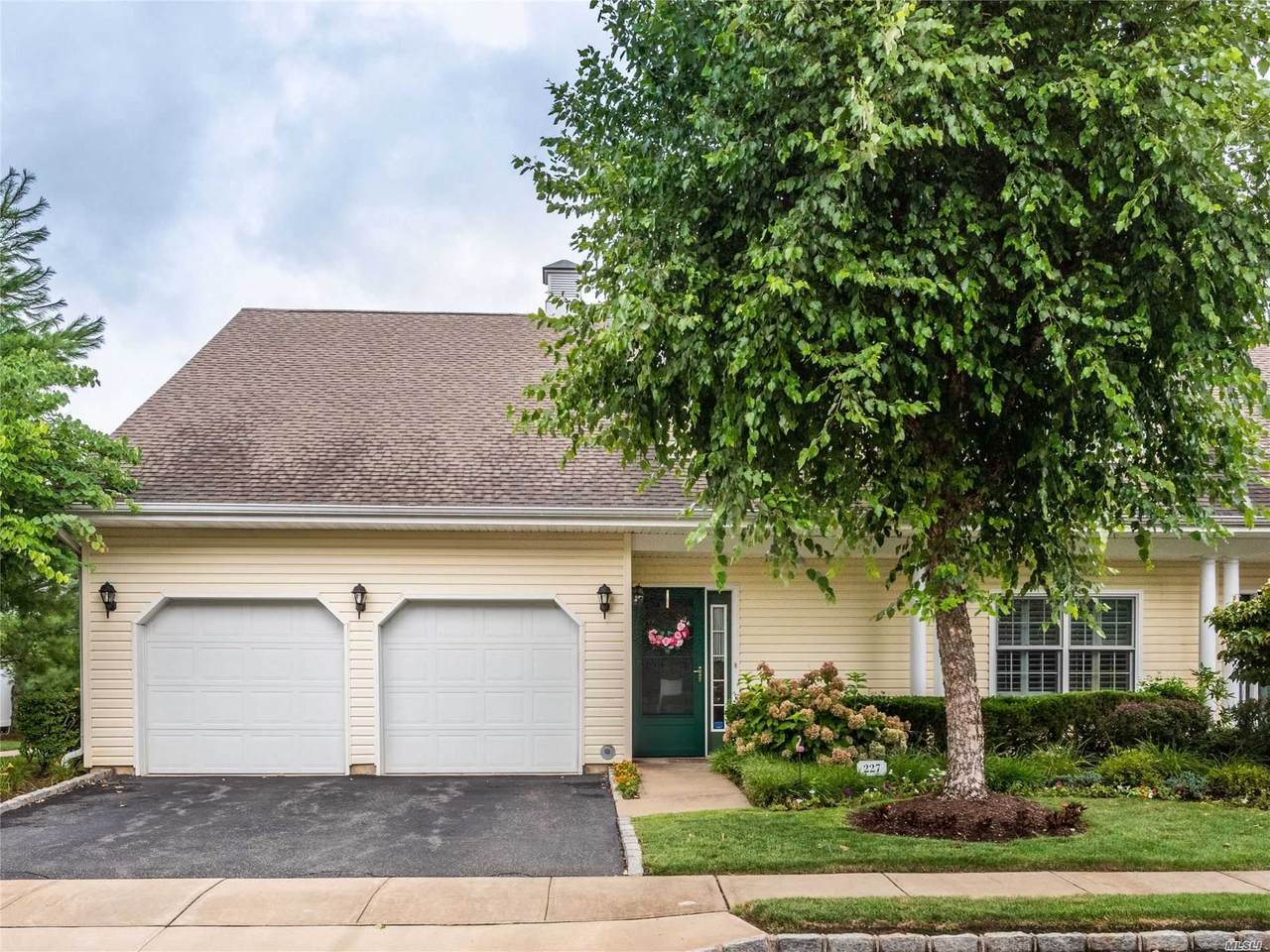 227 Miro Place - Photo 1