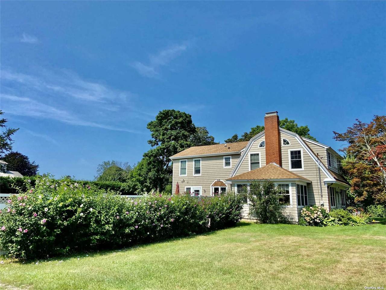 270 Pequash Avenue - Photo 1