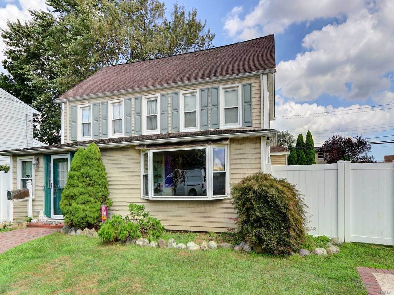 99 Lee Avenue - Photo 1