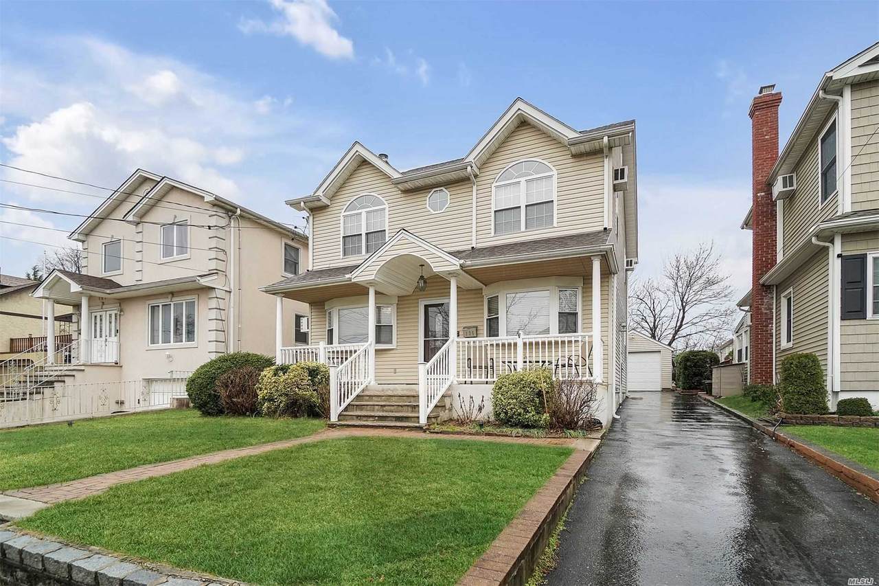 135 Devon Road - Photo 1