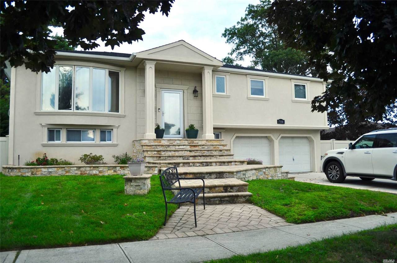 700 Eagle Drive - Photo 1