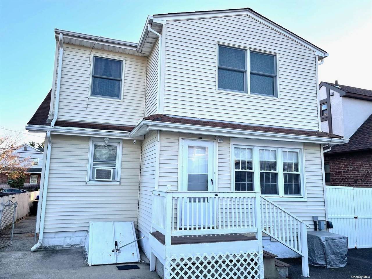 95 Maple Street - Photo 1
