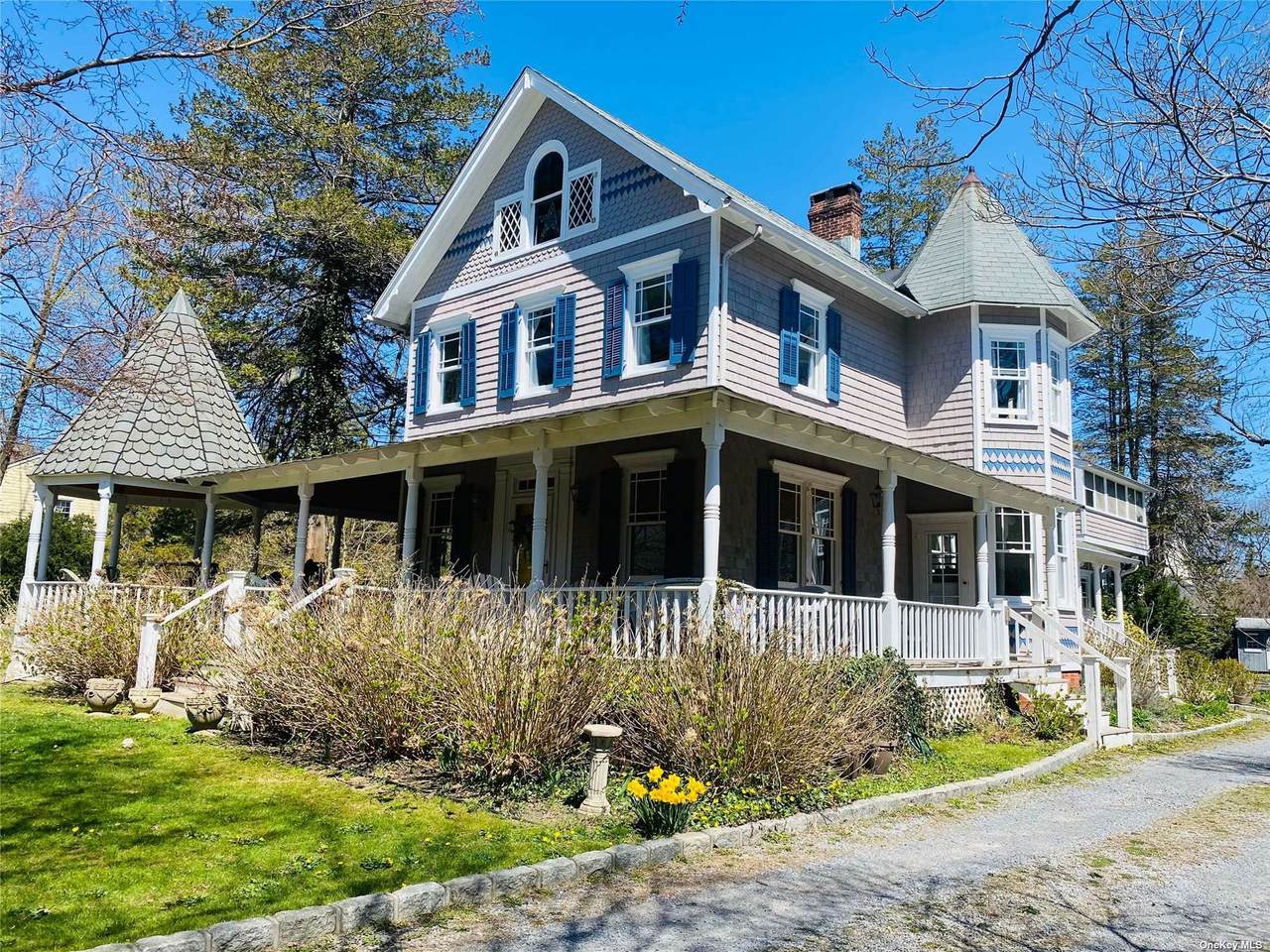 66 Bay Avenue - Photo 1