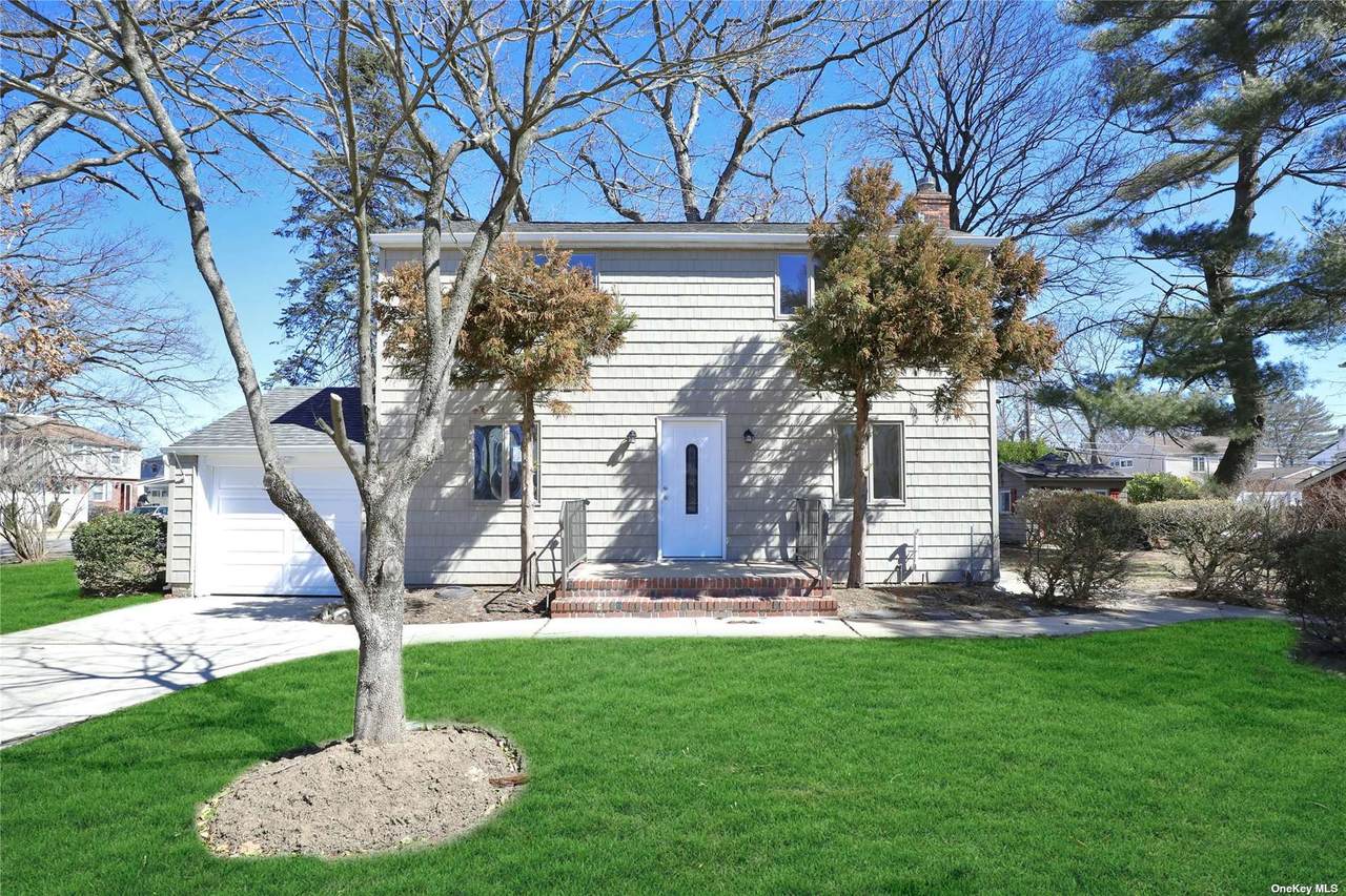 69 Roydon Drive - Photo 1