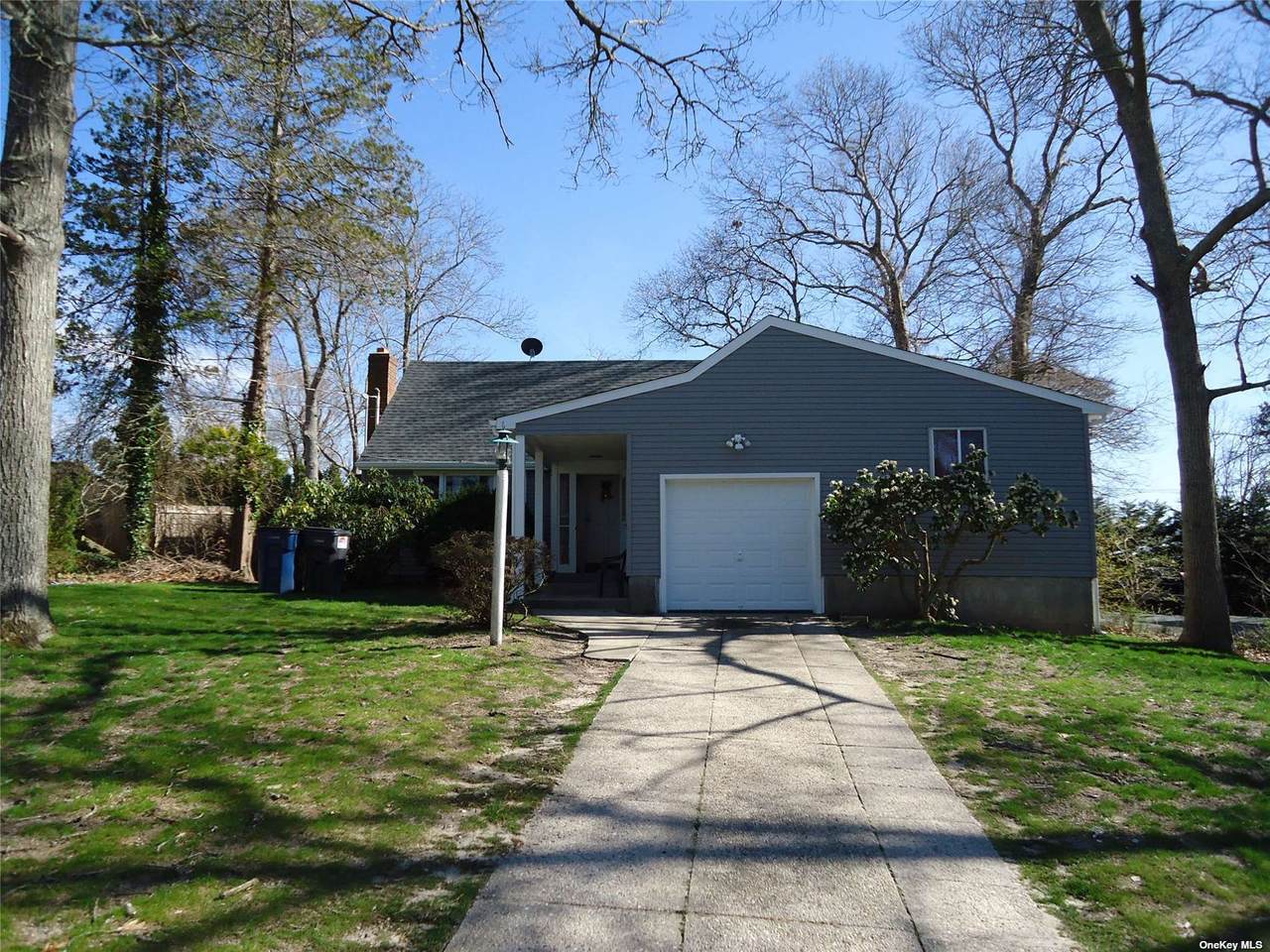 4 Ridgewood Lane - Photo 1