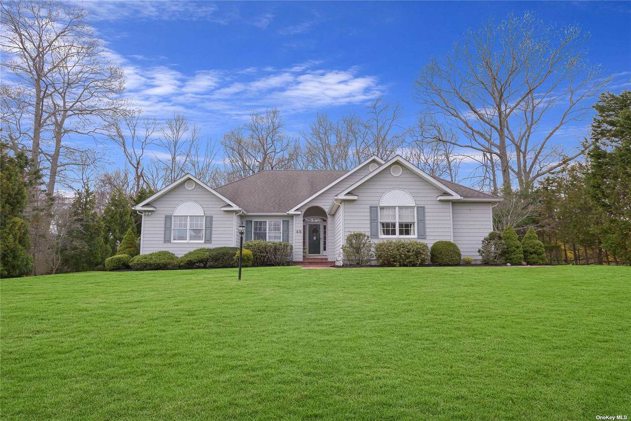 45 N. Woods Drive - Photo 1