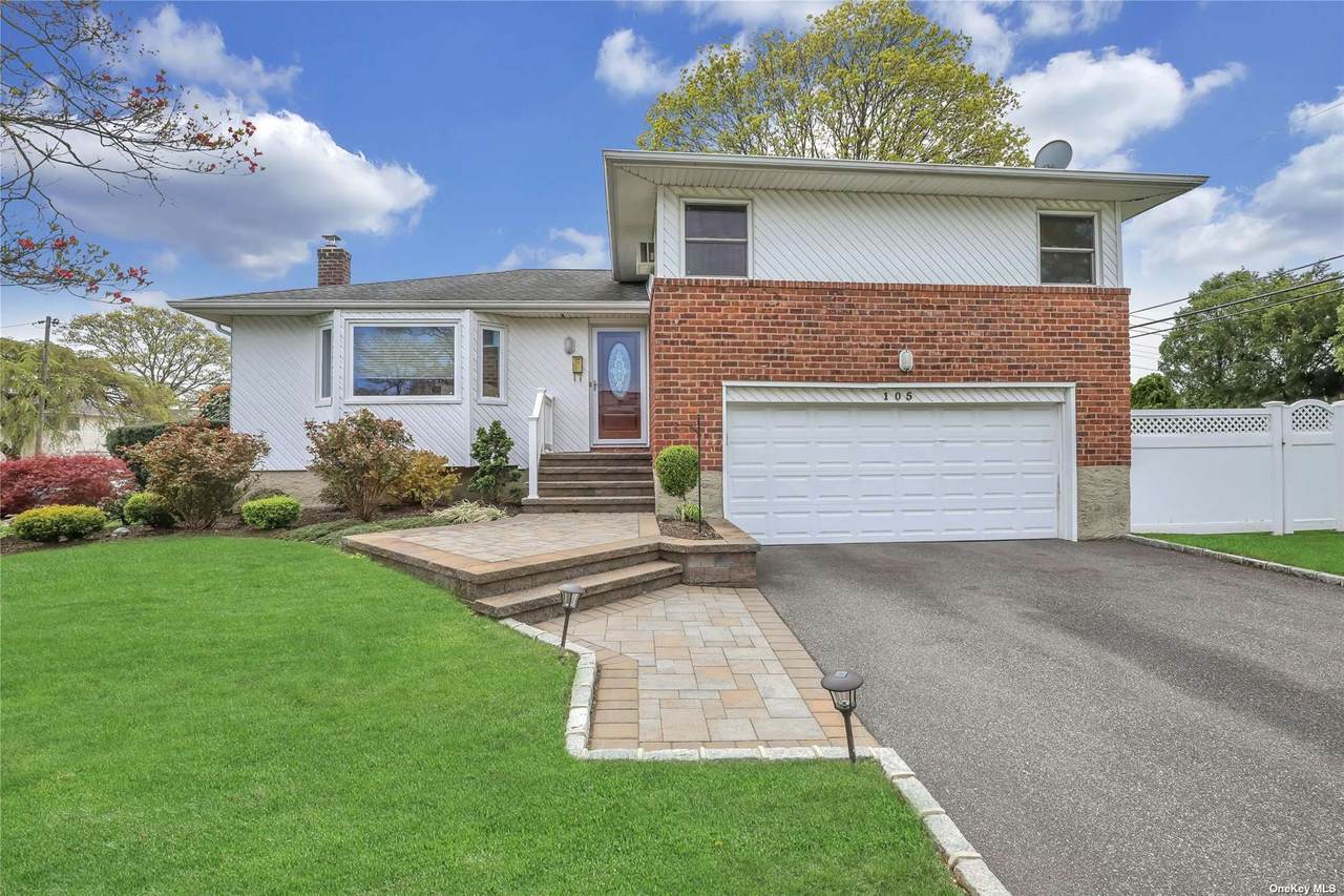 105 Nassau Avenue - Photo 1