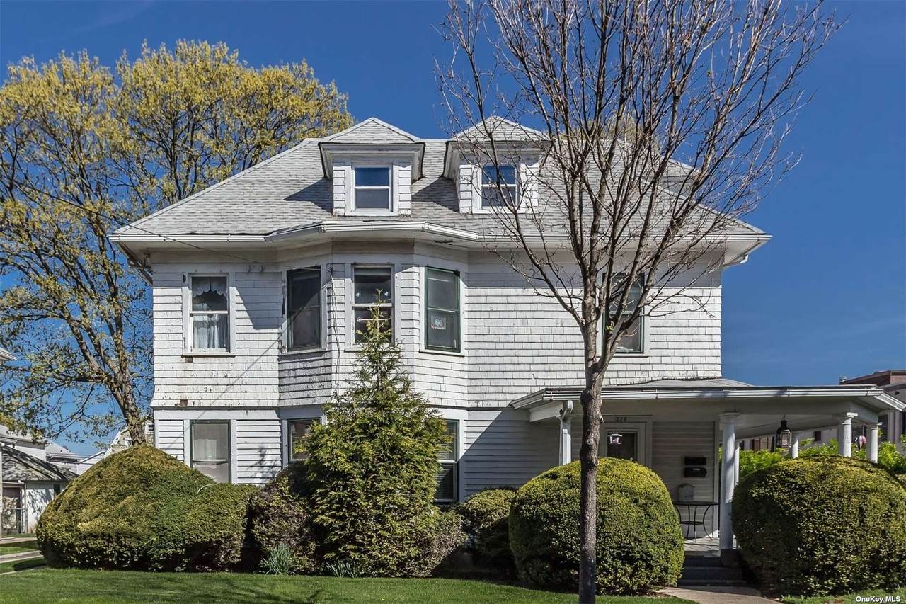 218 Harrison Avenue - Photo 1